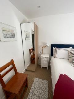 Beautifully Refurbished 2BD Flat- Clapham - London - 8