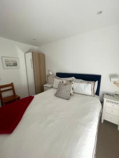 Beautifully Refurbished 2BD Flat- Clapham - London - 7