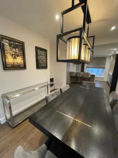 Luxurious & Central 3BD House - Chelsea - 6