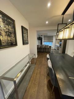 Luxurious & Central 3BD House - Chelsea - 3