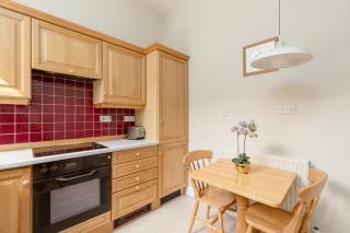 Light and Spacious 2 Bedroom Flat in Heart of Edinburgh - Edimburgo - 3