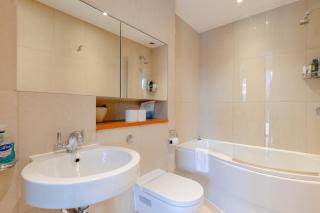 Minimal Studio with Views over Battersea Park - Londra - 1