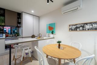 Trendy 1 Bedroom Apartment in the Heart of Collingwood - Melbourne - 5