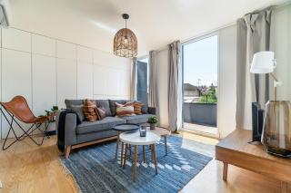 Modern 1 Bedroom Lisbon Apartment with Balcony - Lisbon - 9