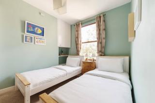 Charming 3BD Flat - 5 Minutes to Victoria Park - Londra - 7
