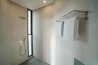 Seis villa 3BR villa in Canggu area with gym coworking parking security and full services - Tumbak Bayuh - 8