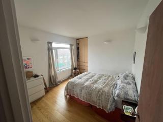 Peaceful 2 Bedroom Flat with Roof Terrace - Hackney - London - 2