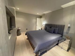 Modern and Luxurious 2 Bedroom Flat - Barons Court - Londra - 5