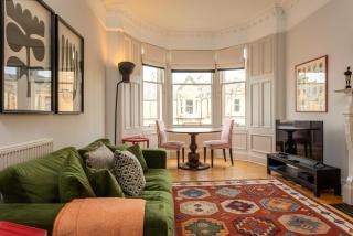 Gorgeous 4 bed Apartment right beside the Meadows - Edimburgo - 7