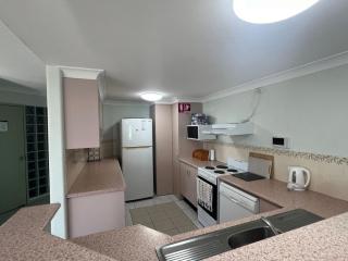 Beachview Apartment 1 - Bring your own linen - South West Rocks - 8