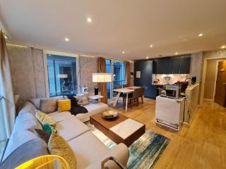 Stylish and Modern 1 Bedroom Apartment in Farringdon - London - 4