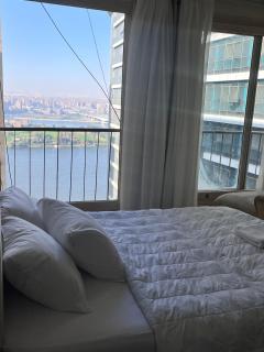 Madi nile and pyramids view 3BR - Cairo - 9