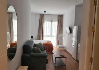 Global Suites Sevilla - Seville - 9