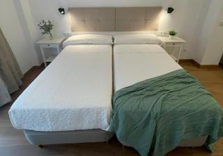Global Suites Sevilla - Seville - 7