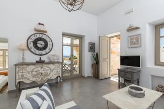 Golden Sea Villas - Chrissi Akti - 3