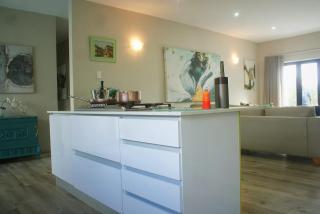 Kingsbeach Cottages - Port Elizabeth - 6