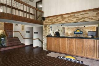 Ramada by Wyndham Pittsburgh/New Stanton - New Stanton - 5
