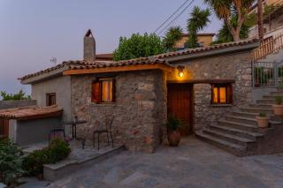Fteri Stone House in Platanos, Akrata - Plátanos - 9