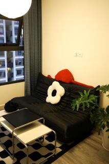 1BR Vinhomes Apt Balcony! Bauhaus Style Cozy House - Gia Lâm Pho - 9