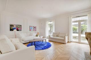 Chic flat with garden terrace -4BR-12P - Trocadéro - Parijs - 0