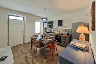 Pola Rooms - Holiday Home by Host Hero - 9