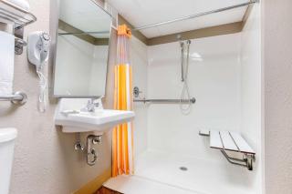 La Quinta by Wyndham Indianapolis South - Indianapolis - 1