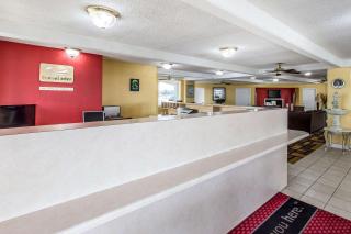 Econo Lodge Byron near Historic District - Warner Robins - 0