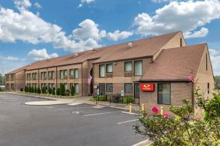 Econo Lodge & Suites Southern Pines - Pinehurst - 0