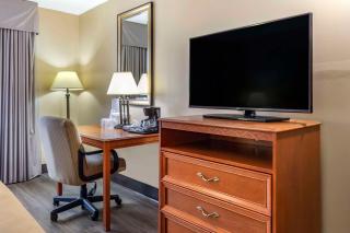 Econo Lodge & Suites Southern Pines - Southern Pines - 6