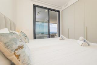Modern apartment, with large terrace and panoramic sea views, in Fuengirola - Malaga - 4