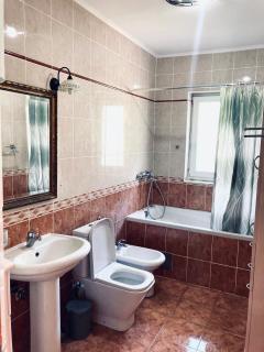 Bi De Luxe Apartment - Bijela - 2