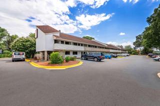 Econo Lodge Charlotte Airport - Charlotte - 7