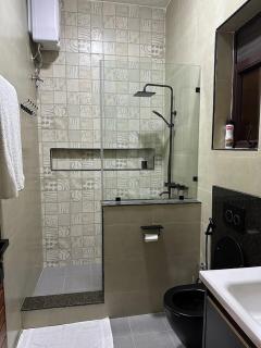Lake view Apartment - Mutongo - Kampala - 5