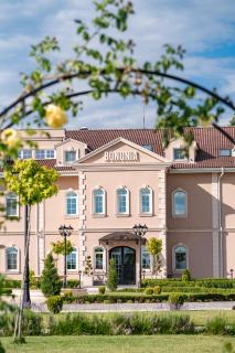 Bononia Estate Winery & Resort - - 2