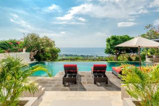 Dolphin Villa Lovina 2 - Temukus - 1
