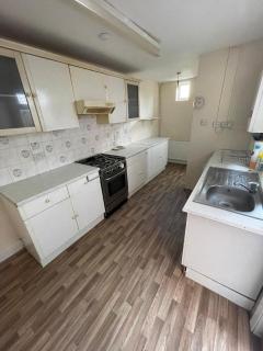 Large house in Louisville with Free Parking - 5