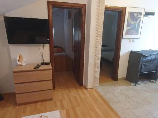 Apartment Danja - Kamenari - 1