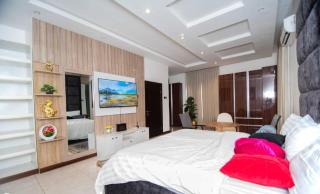 3bedroom luxury apartment with pool, snooker, ps5 in lekki phase 1 - Lekki - 1