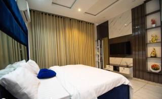 3bedroom luxury apartment with pool, snooker, ps5 in lekki phase 1 - Lekki - 5