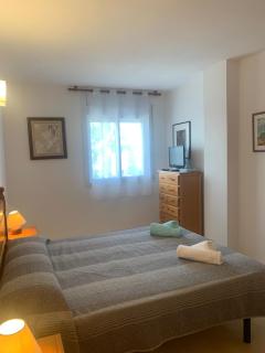 Apartamento de dos habitaciones con terraza y plaza de aparcamiento - Roses - 1