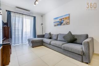 Charming & Central 3BR Apt with Private Terrace by 360 Estates - Birkirkara - 6