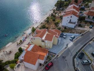 Rooftop view to Krapanj - Brodarica - 6