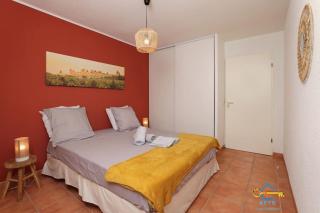 Superbe Nid Douillet avec Terrasse, Double Parking - 3