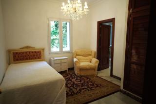 Prestigious Villa with Vintage Charm in Kings & Queens Sotogrande - San Roque - 2