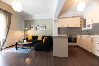 Vibrant apartment next to Acropolis - Athens - 9