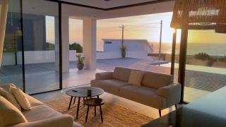 Exclusive Beach House with full sea view, Luxury and Comfort by the Sea - Murtinheira - 2