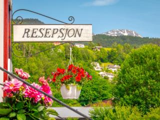 Hardanger Guesthouse - Ulvik - 8
