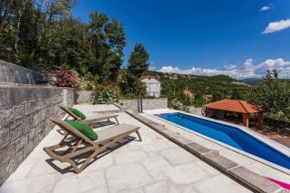 Apartment Ana with private pool - Otok - 0