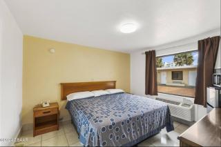 A1A Travel Inn - Ormond Beach - 5