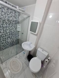 kitnet 13 central com ar tv smart completa - Montes Claros - 1